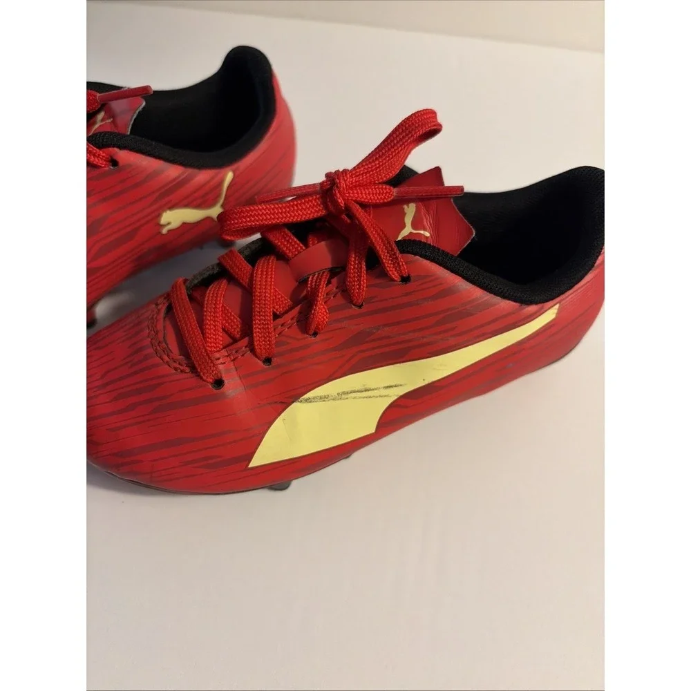 PUMA Boy's Red Rapido III FG/AG Soccer Cleats Size 12C